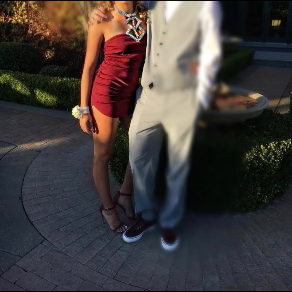 Short Hour Glass shaped Homecoming dress